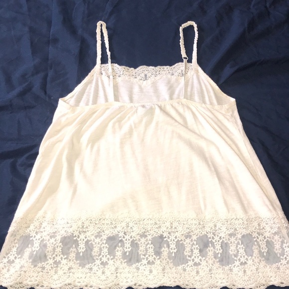 American Eagle Lace Tank - Picture 5 of 6